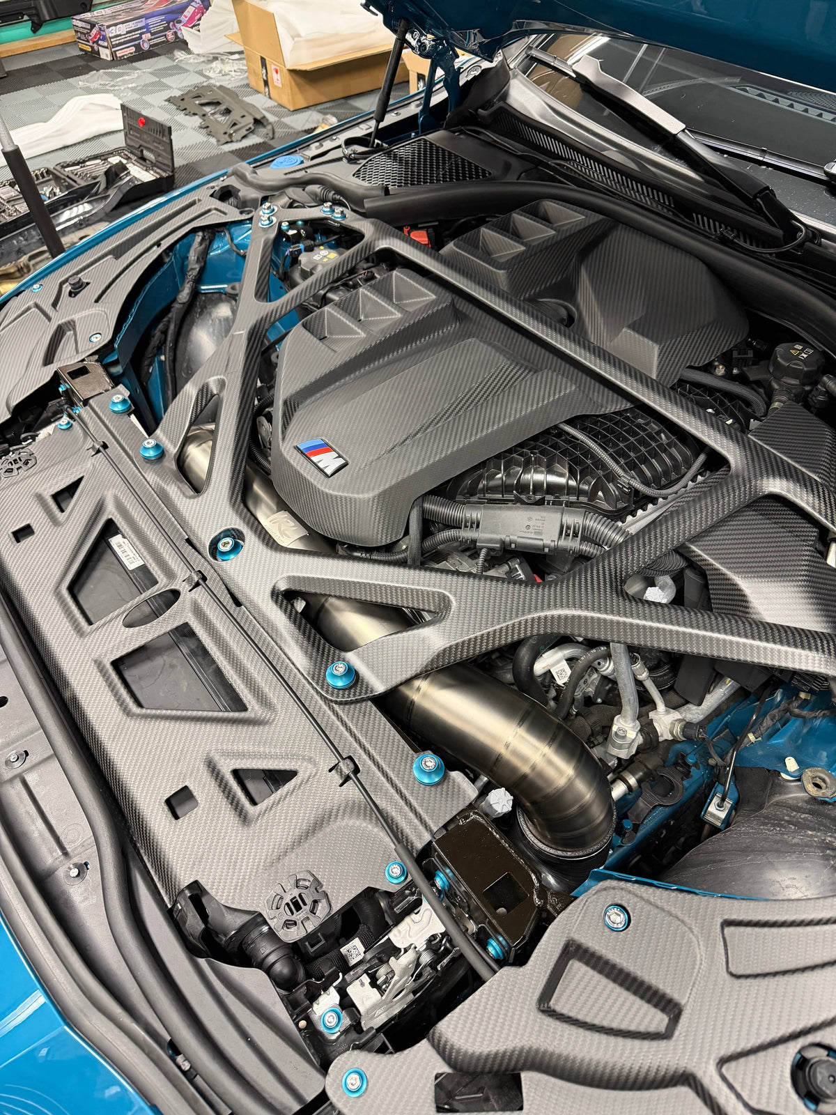 G8X CSL Style Carbon Strut Brace