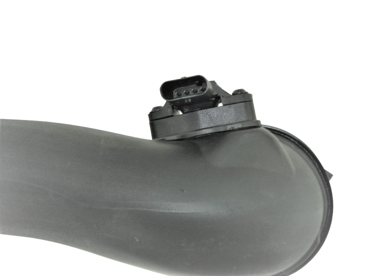 BMW E70 X5 xDrive35i xDrive Intake Hose - Intercooler Hose to Throttle Housing Aftermarket 13717609811