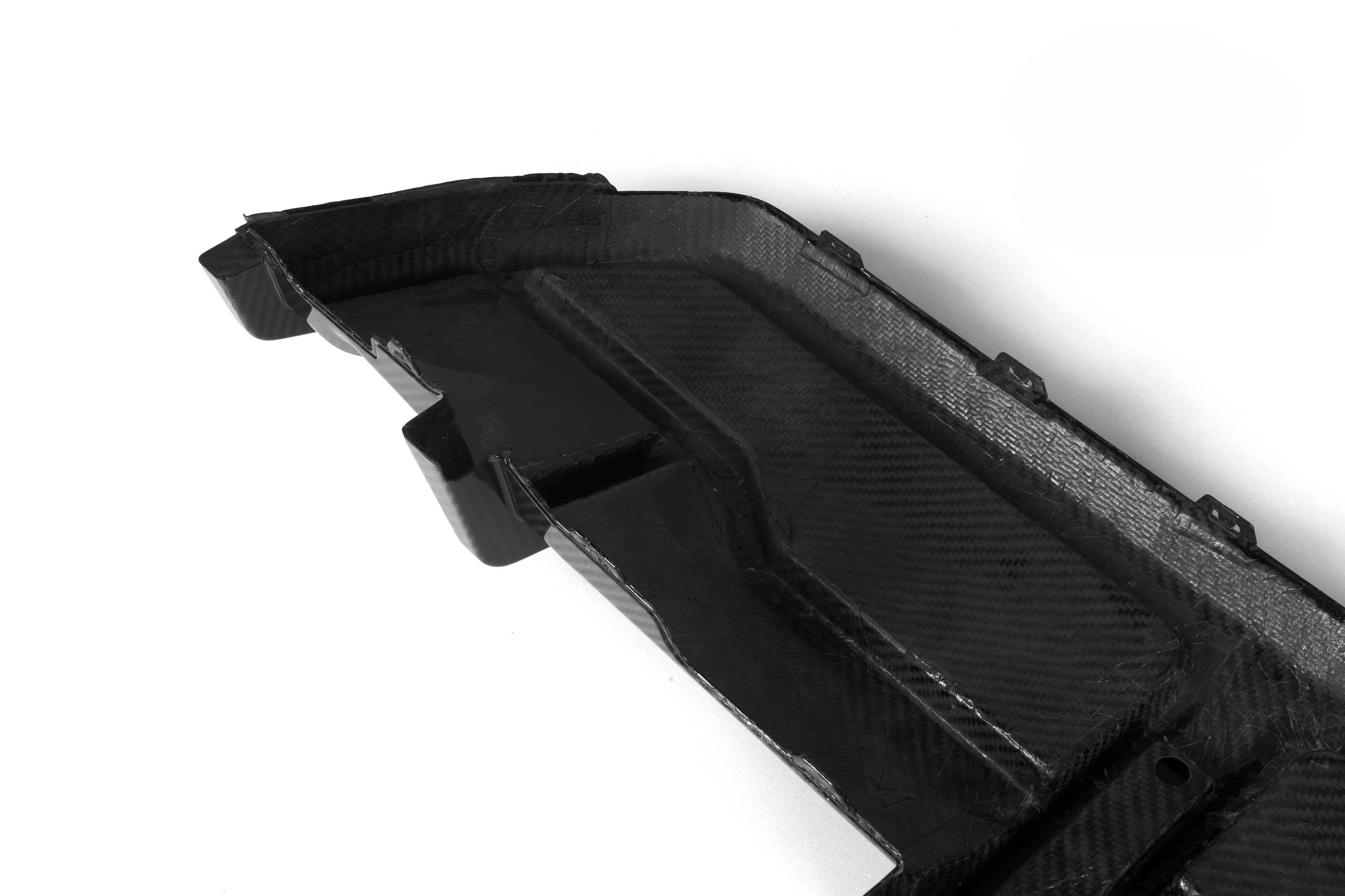 G42 SQ Dry Carbon Diffuser With Brake Light