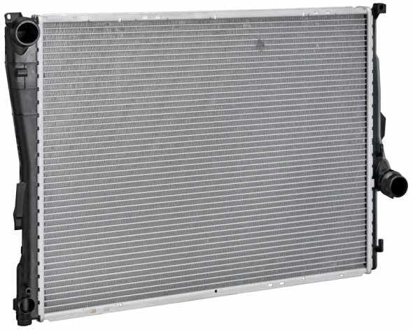 BMW E46 3-Series Radiator By Behr OEM 17119071519 or 17119071518