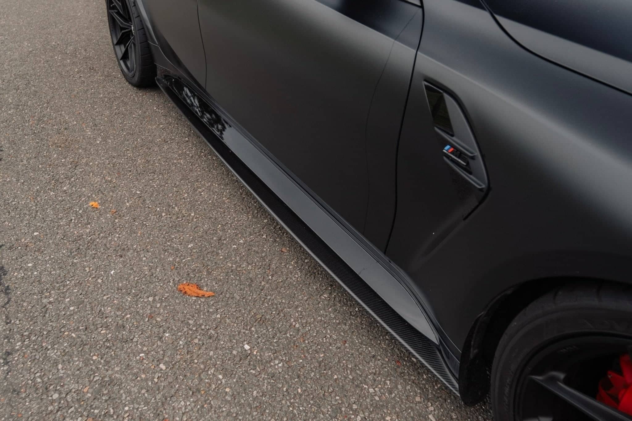 TREVORA G80 M3 Pre-Preg Carbon Fiber PR-1 Side Skirts