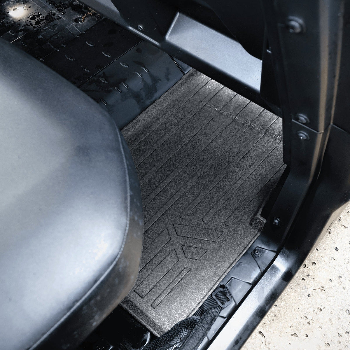 SMARTLINER OUTDOORSTM Rugged Rubber Floor Liners For 2016-2026 Can-Am Defender (6 Seater)