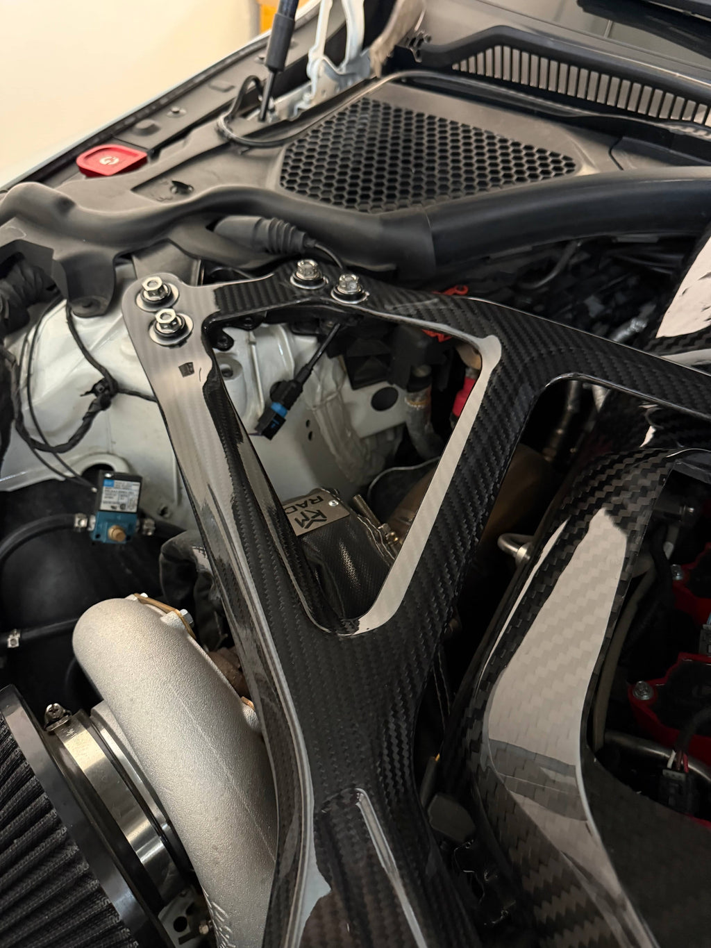G8X CSL Style Carbon Strut Brace
