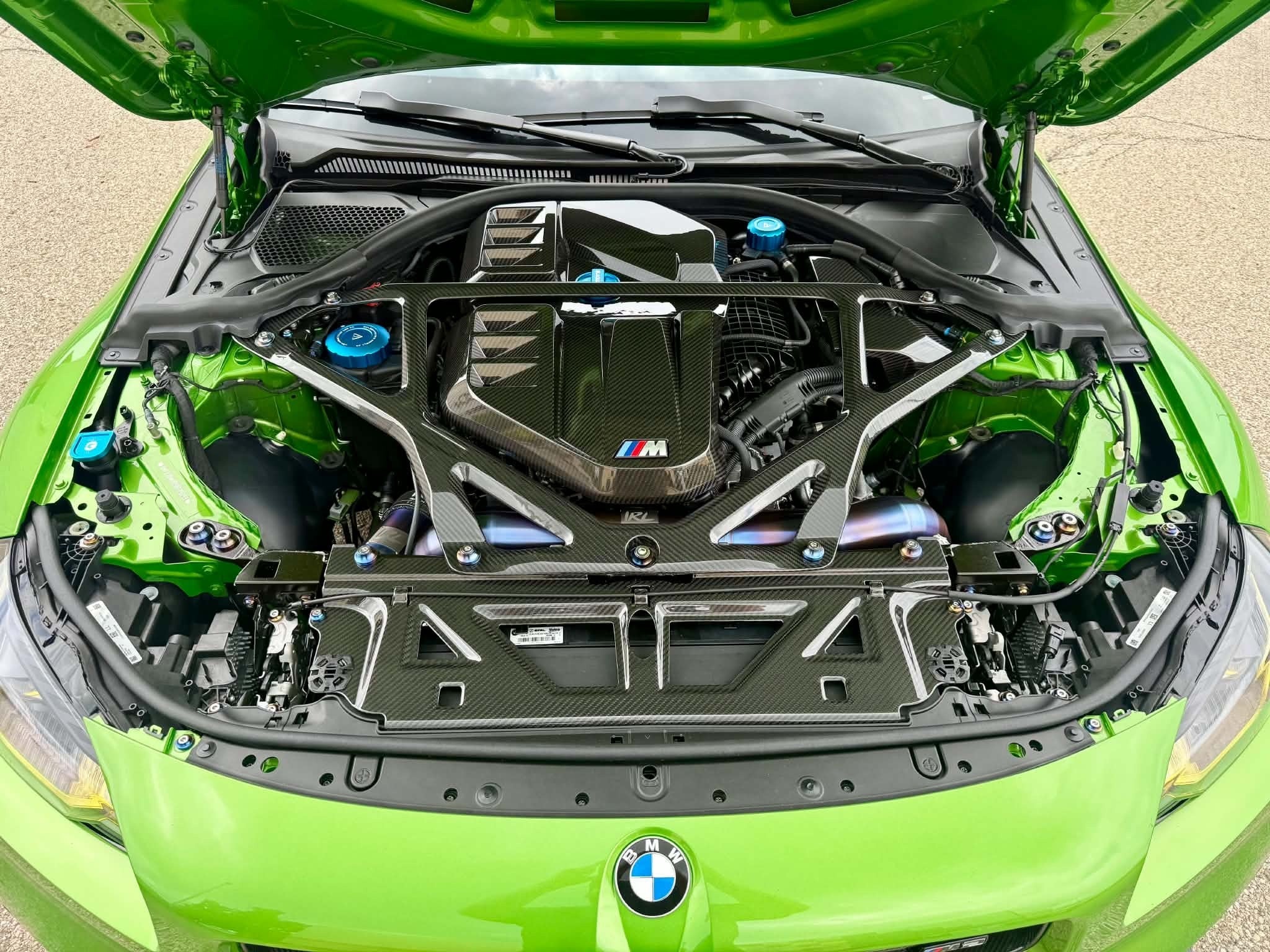 G8X Dry Gloss/Matte Carbon Fiber Engine Cover