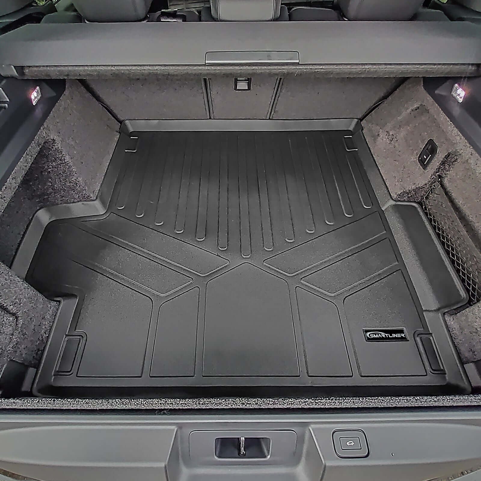 SMARTLINER Floor Liners for 2022-2026 Land Rover | Range Rover 5th Generation SWB (Standard Wheel Base) without executive class rear seats