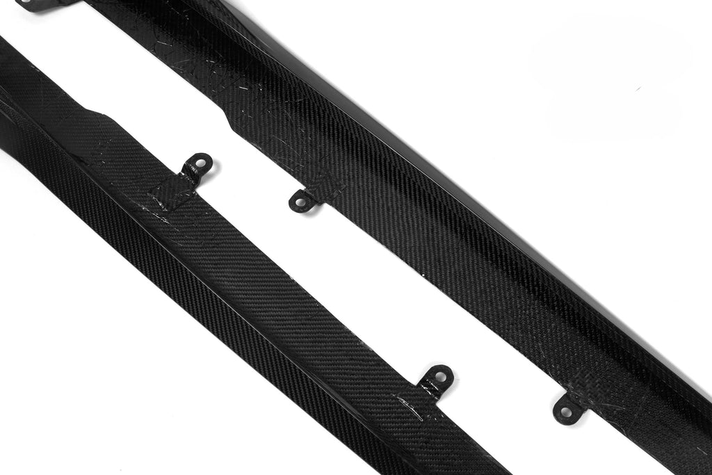 G16 SQ Style Dry Carbon Side Skirts