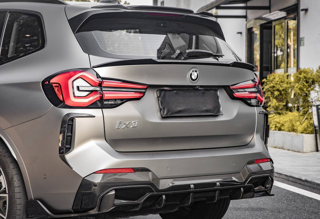 G08i iX3 SQ Style Dry Carbon Roof Spoiler