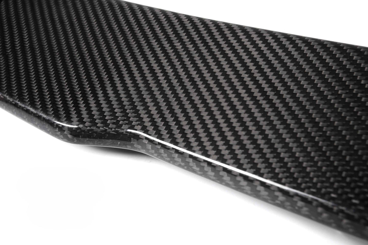 G30 CS Style Dry Carbon Spoiler
