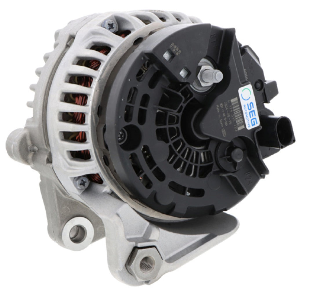 BMW E46 3-Series New Engine Alternator OEM (W/ Oval Plug) 12317519620