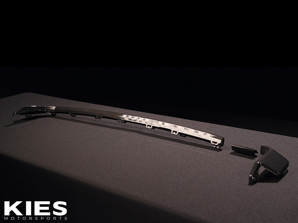 Kies Carbon M3/M4 (G8X) Diffuser Surround Trim Dry Carbon Fiber
