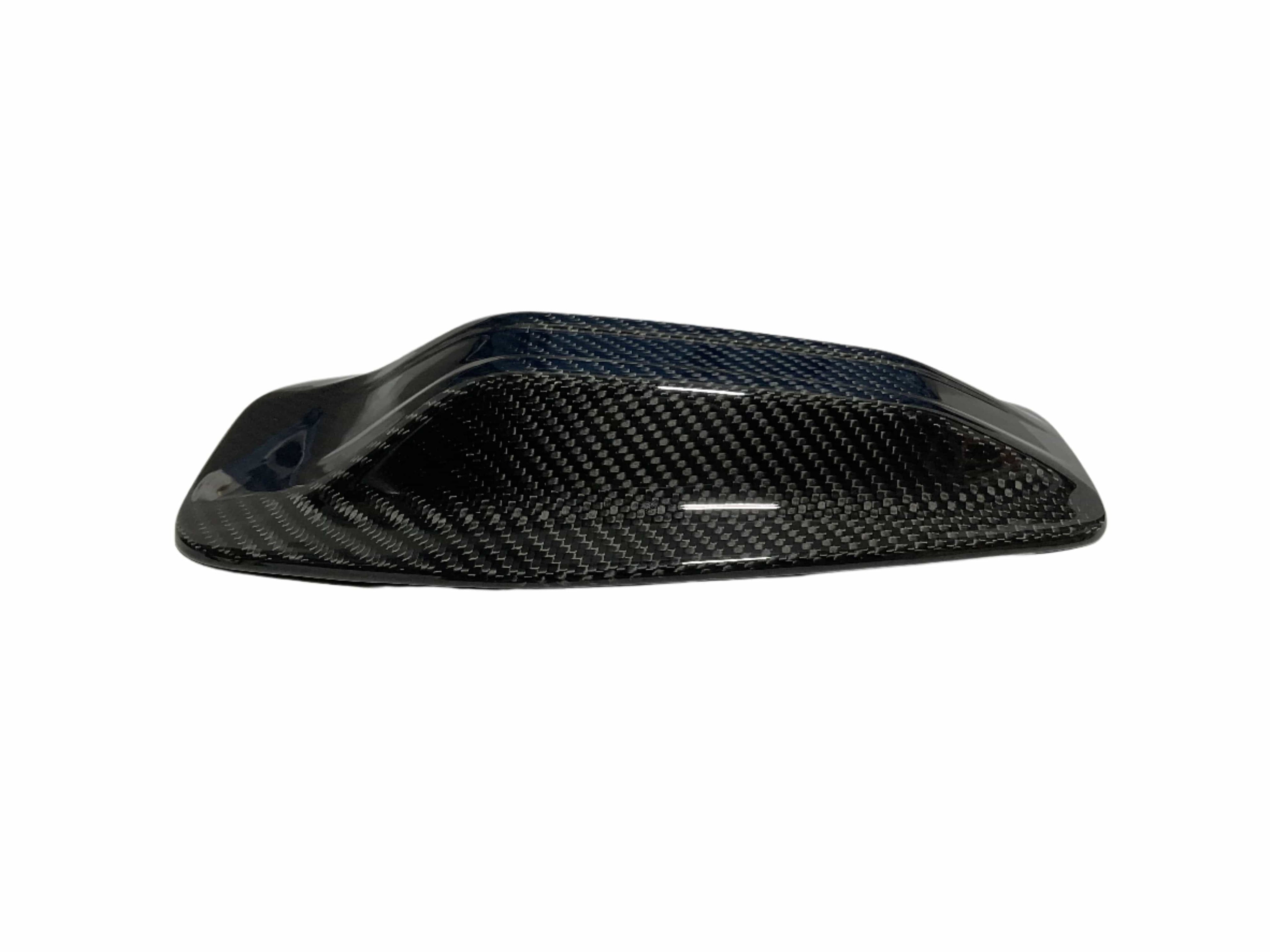 Kies Carbon BMW 5 Series G60/G90 Dry Carbon Fiber Antenna Cover