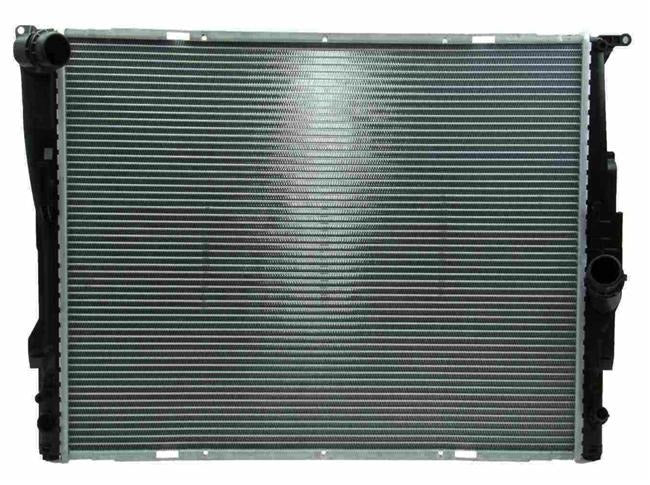 BMW E9X 3-Series Engine Cooling Radiator By Behr 17117562079 or 17117559273