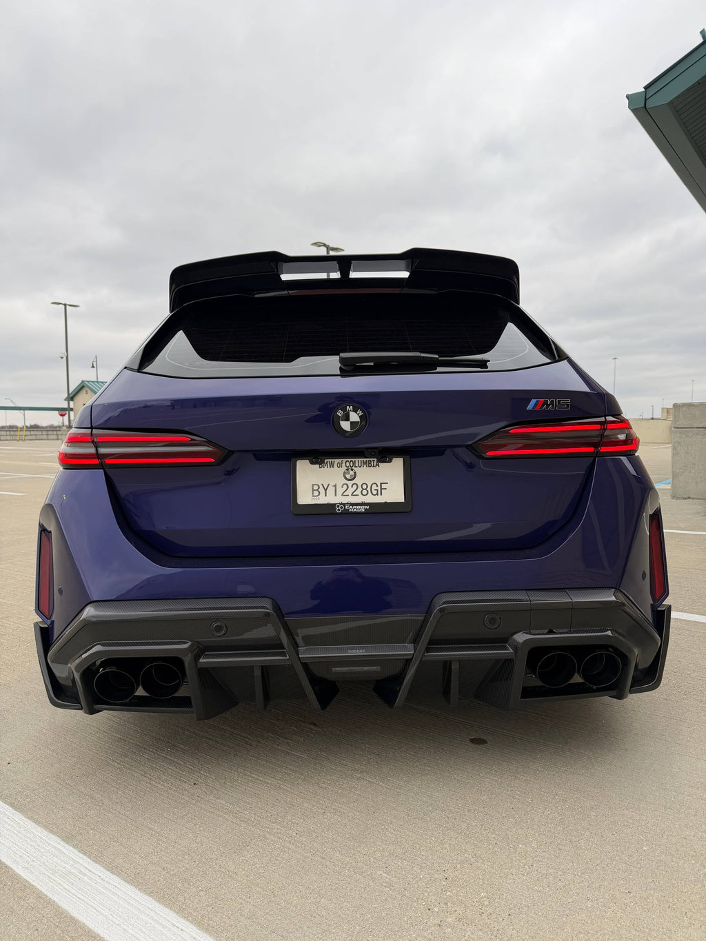 G99 M5 SQ Style Dry Carbon Fiber Roof Spoiler