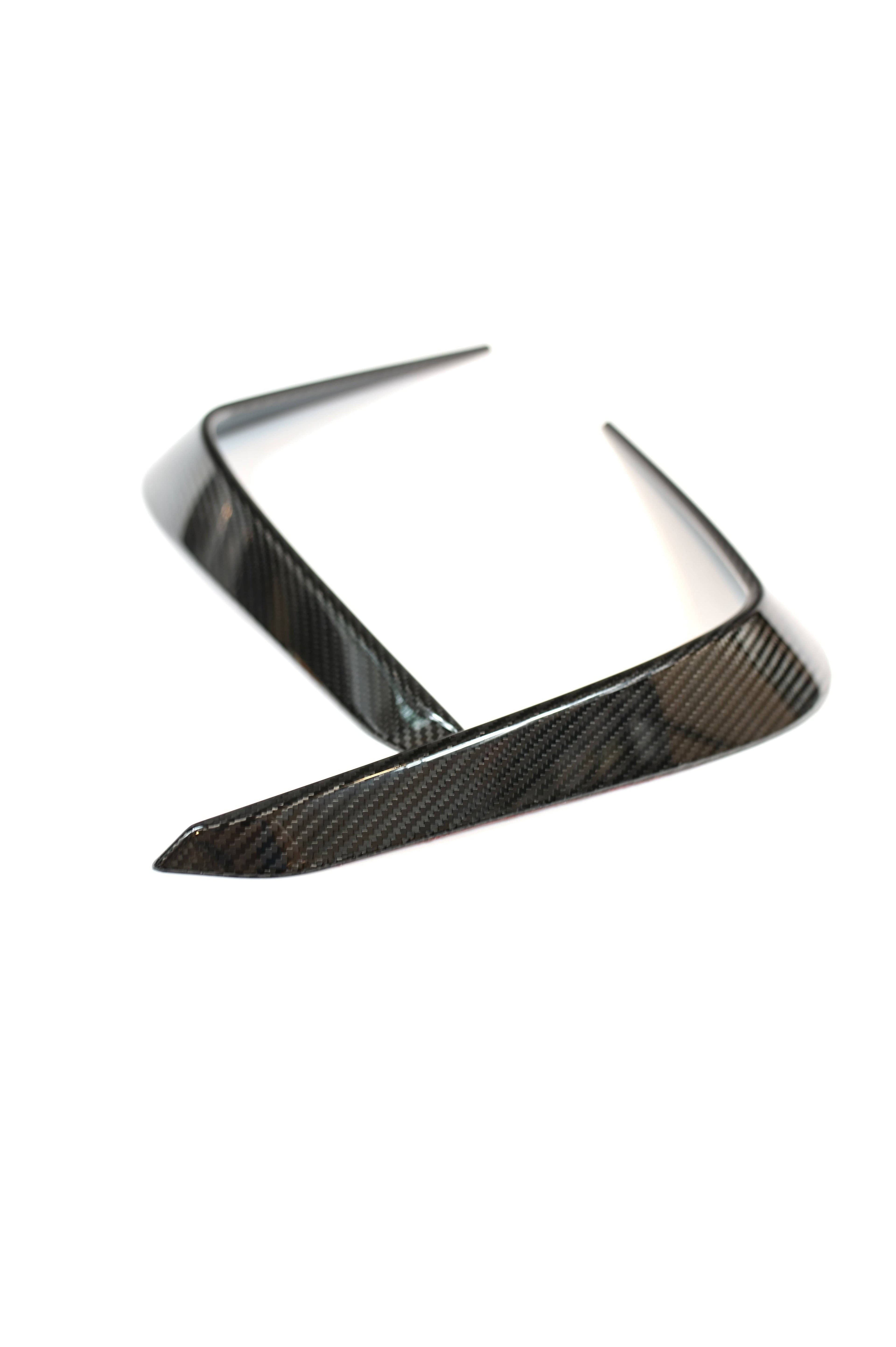 G8X Dry Carbon Fiber Front Bumper Trim
